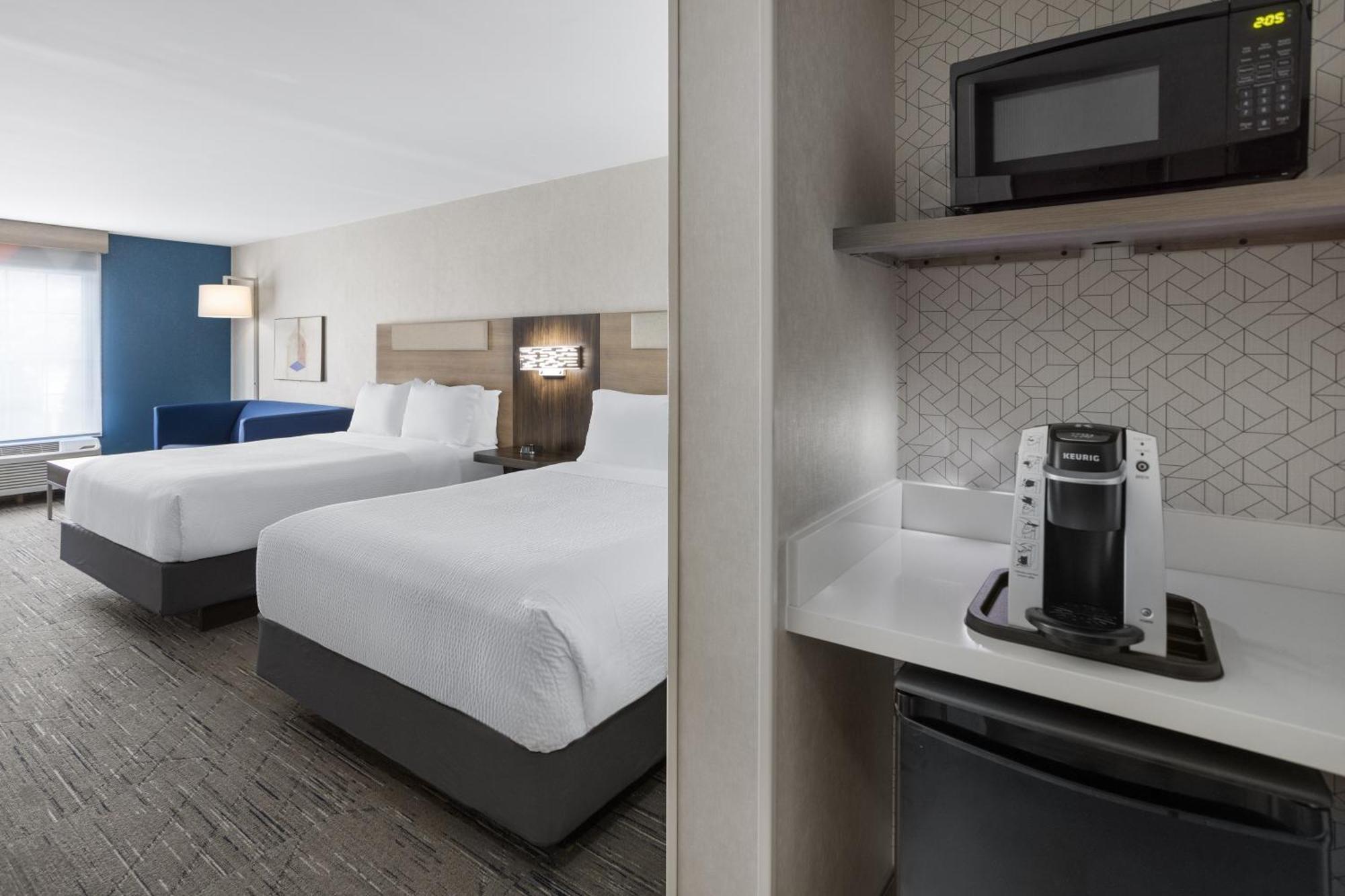 Express & By Ihg 2* Brattleboro