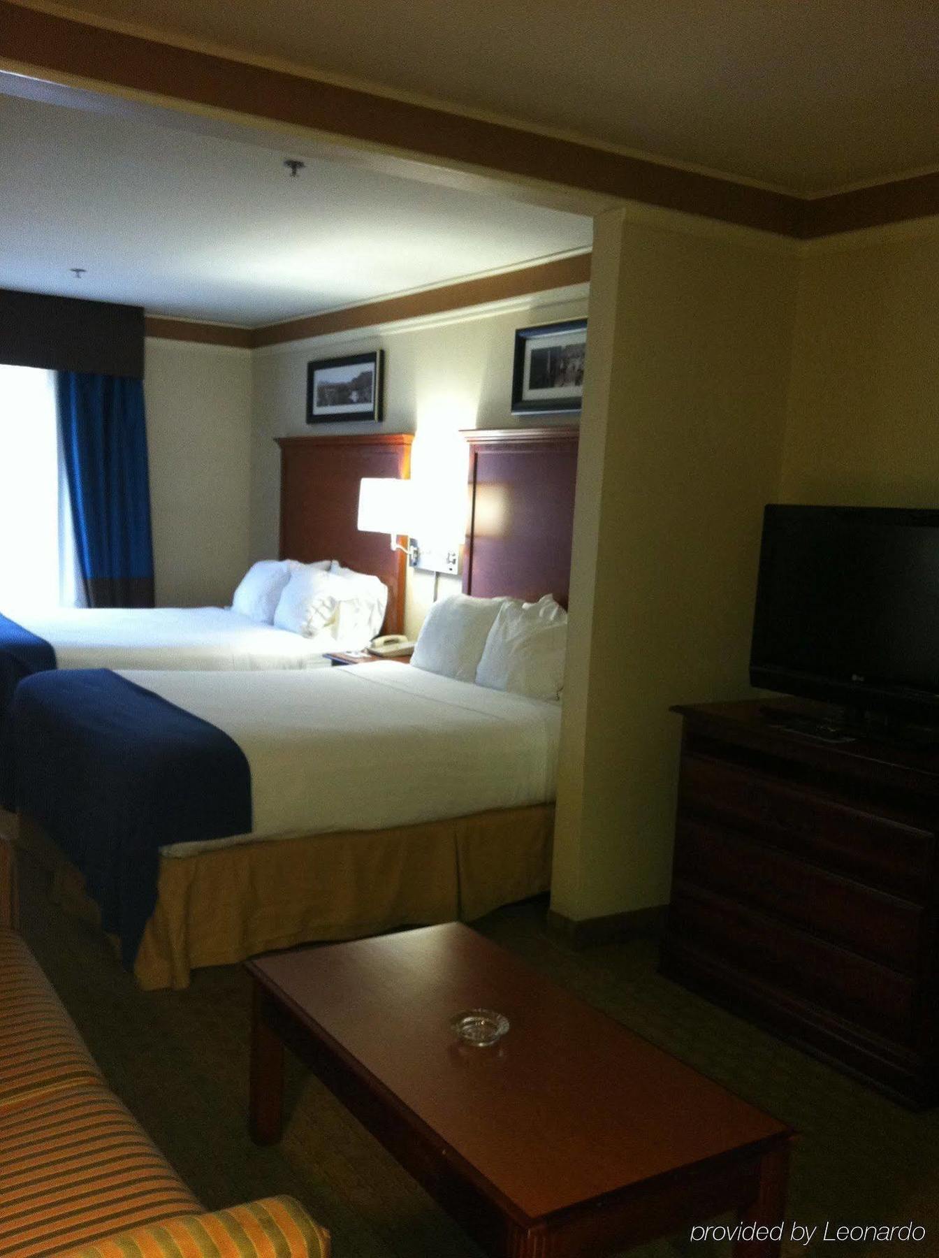 Express & By Ihg 2* Brattleboro