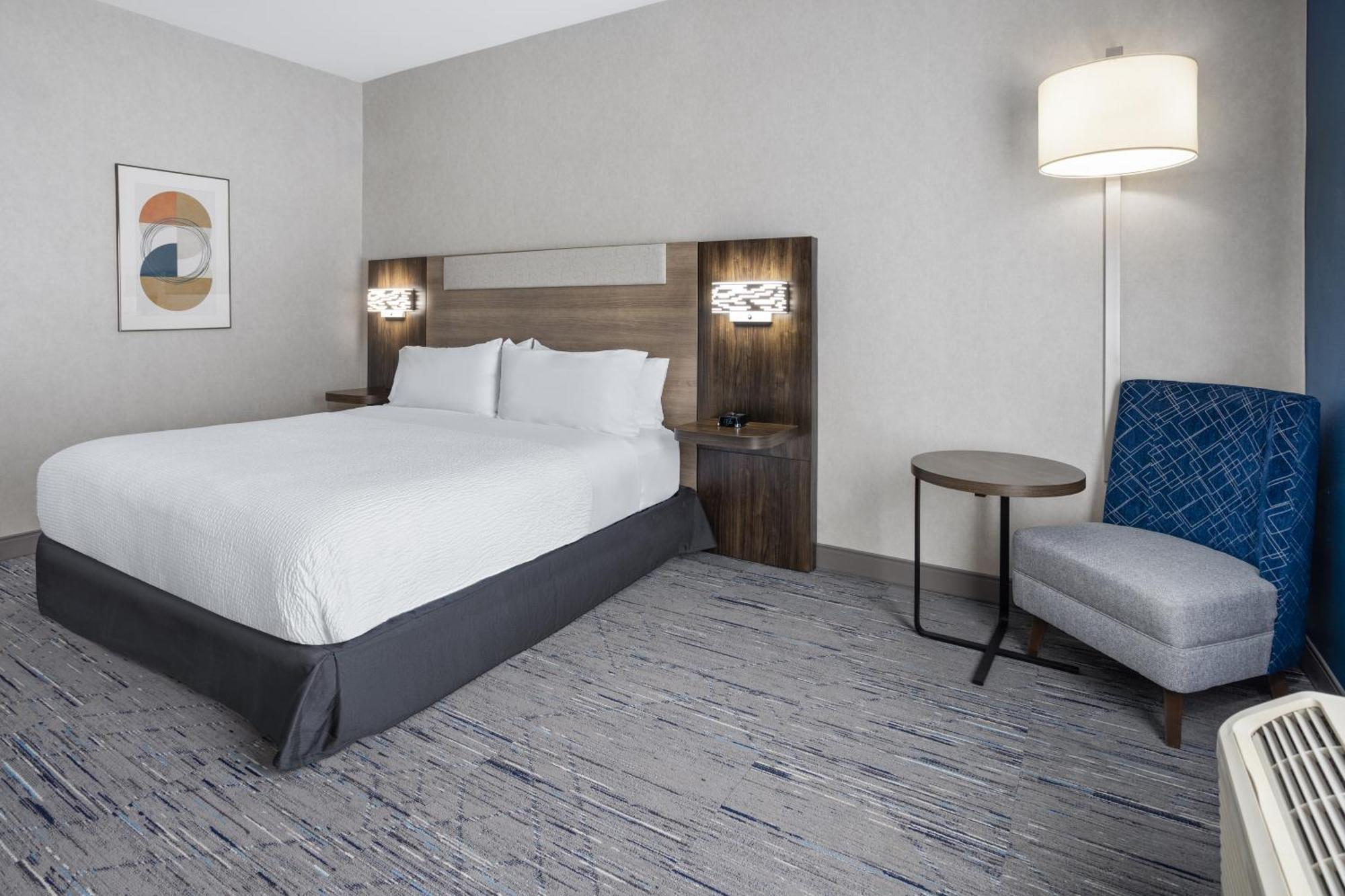 Express & By Ihg Brattleboro