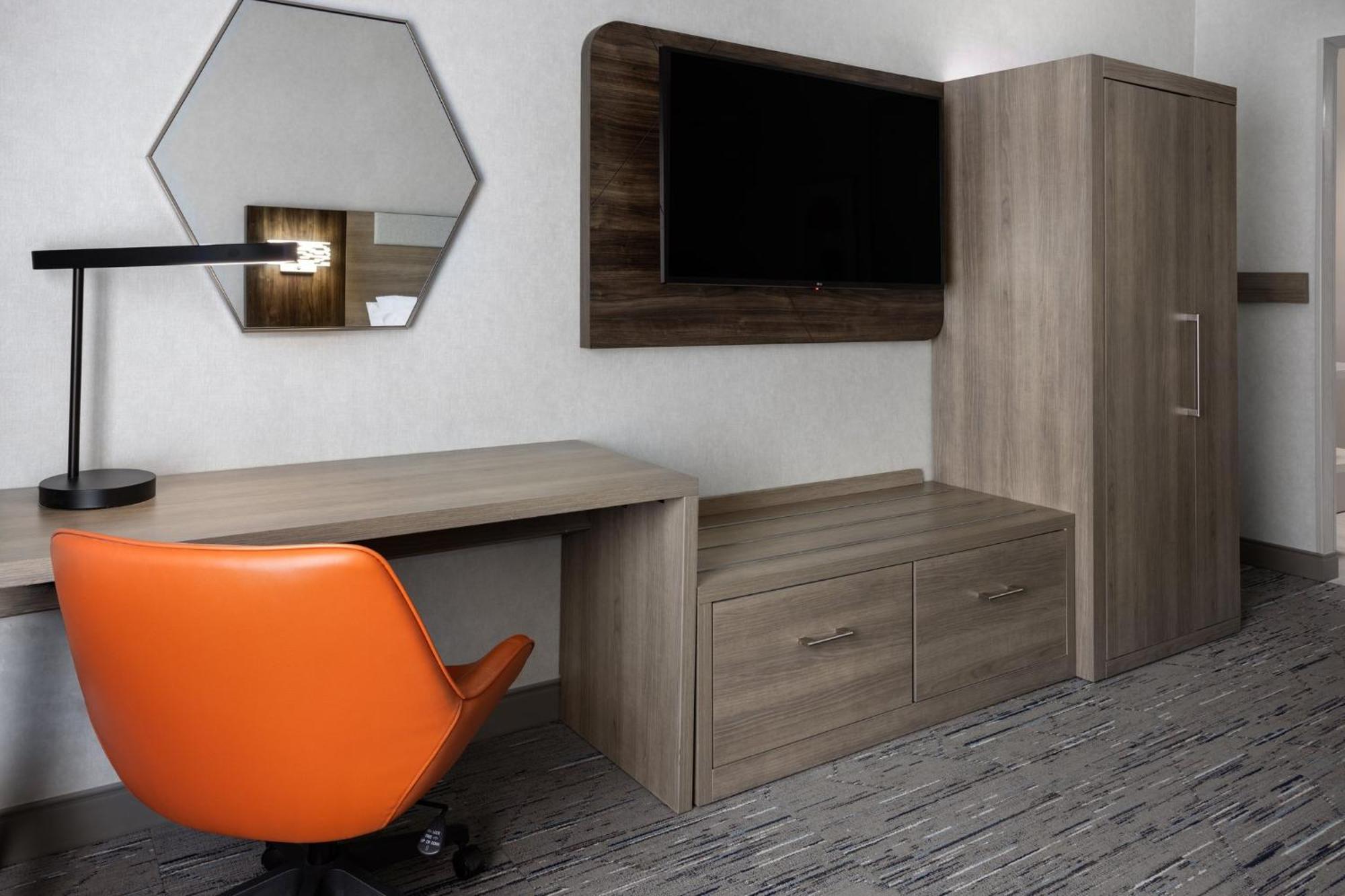 Express & By Ihg